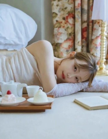 PG赏金女王、PG电子-一位被严重低估的选手，真白啊！