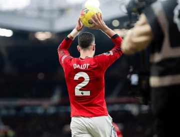 PG赏金女王、PG电子-曼联名宿埃尔文盛赞达洛特蜕变，称其表现顶级|边后卫|英超|迪奥戈·达洛特|边后卫职责|丹尼斯·埃尔文_新浪体育_新浪新闻