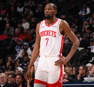 PG赏金女王、PG电子-两续命三分打铁+致命失误！杜兰特鏖战44分钟累瘫 轰36+7显悲凉